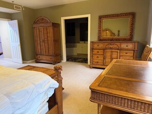3 bedrooms, internet, bed sheets