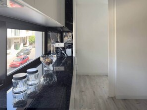 Interior - 2-bdr bright apt cidadela central street - LCGR (Praia)