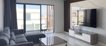 Bright 2-bdr apt, Cidadela, rooftop pool - LCGR