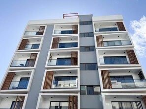 Exterior - Modern 2br apartment Cidadela, rooftop pool - LCGR (Praia)