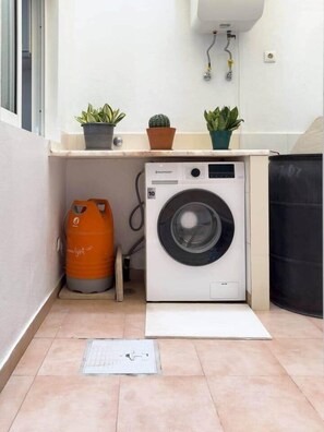 Interior - Sodade AP - 2-bdr cosy apt, near rua d'arte - LCGR (Praia)