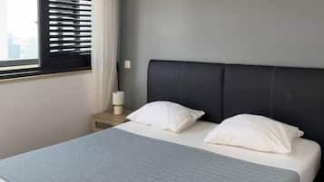 3 dormitorios, tabla de planchar con plancha, wifi gratis y ropa de cama
