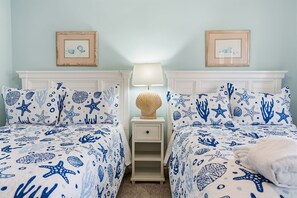 2 bedrooms, iron/ironing board, free WiFi, bed sheets - Winds Townhouse 2BR Private Yard & Beach Walk (North Myrtle Beach)