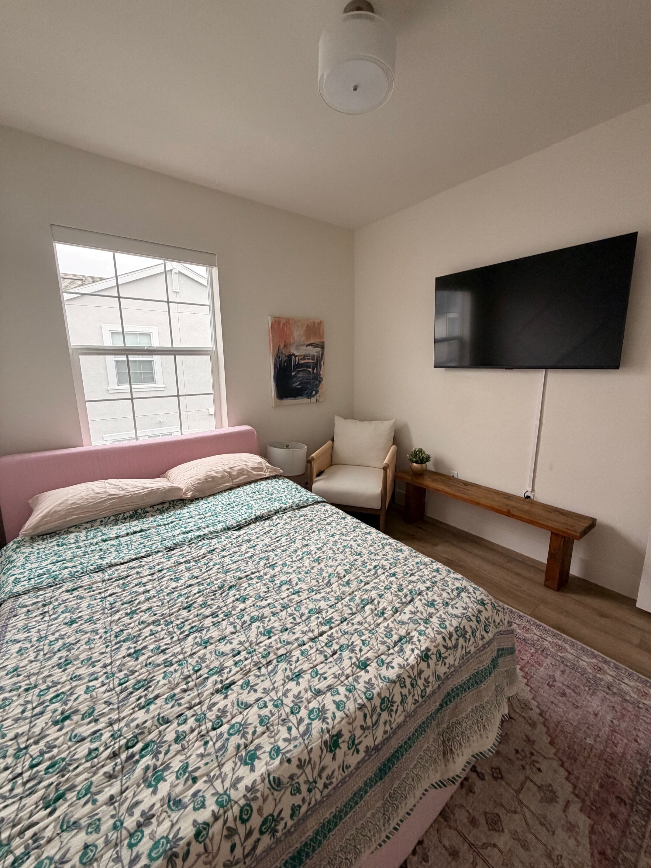 1 chambre, fer et planche à repasser, accès au Wi-Fi (inclus)