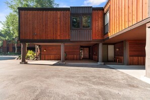 Exterior - Premier Breckenridge Location 4-Bedroom Townhome Monthly Rental (Breckenridge)