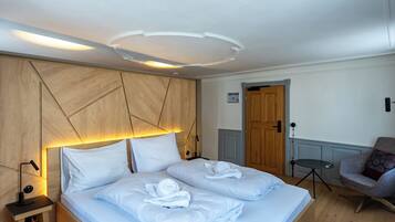 2 Schlafzimmer, Reisekinderbett, kostenloses WLAN, Bettwäsche