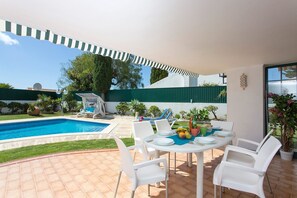 Pool - Villa Maria D'Oura by Villa Plus (Albufeira)