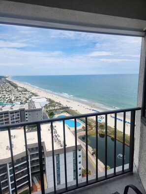 Property grounds - The Ocean Sky (Myrtle Beach)