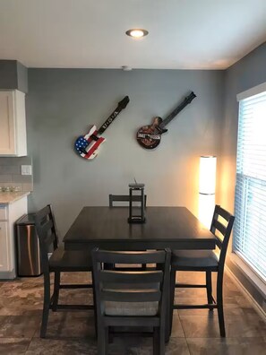 Dining - 1-bedroom studio in TX with AC for your stay (Austin)