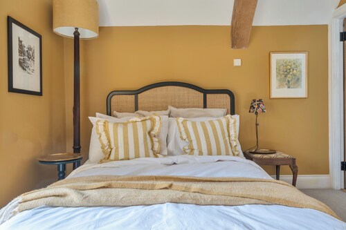 6bed Somerset Country Escape- Walk, Relax, Explore