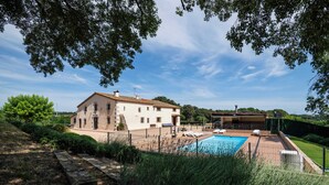 Exterior - Fantastic complete house "Mas Serra" for 20-28 persons (Fornells de la Selva)