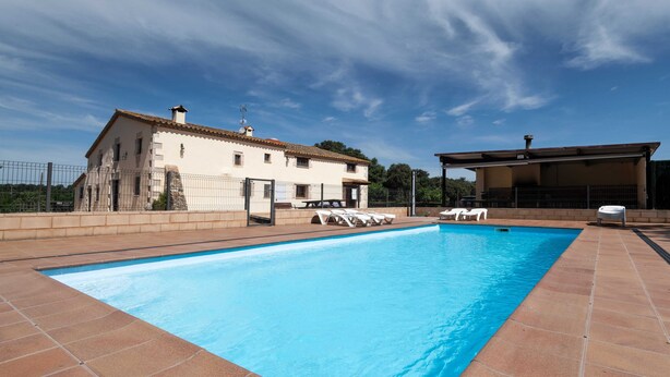 Pool - Fantastic complete house "Mas Serra" for 20-28 persons (Fornells de la Selva)