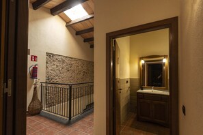 Interior - Fantastic complete house "Mas Serra" for 20-28 persons (Fornells de la Selva)