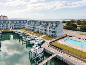 Pool - The Harbour Club | Marina · Harbor Views · 4-Story Beaufort (Beaufort)