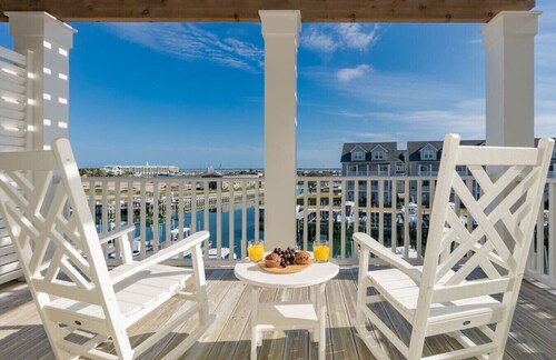 The Harbour Club | Marina · Harbor Views · 4-Story Beaufort
