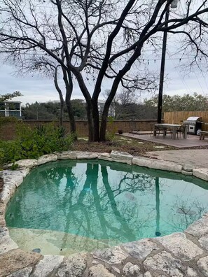 Pool - 2-bedrooms house with AC in vibrant TX (Austin)