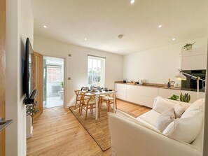 Living area - New | Luxury City Centre Oasis | Private Parking (Canterbury)