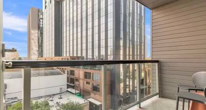 1-bedroom apartment with AC in vibrant TX