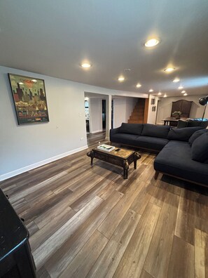 Interior - Stylish Turnkey Living Just bring your suitcase. (Brookfield Ave)