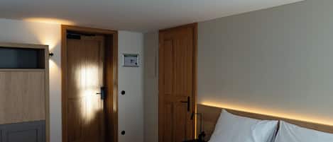 1 chambre, lit parapluie, Wi-Fi gratuit, draps fournis