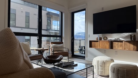 TV, stereo. Alpine Crest -2 Bedroom Penthouse|Roof Top Hot Tub