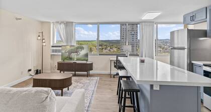 Skyline Access w/ Pearl Views - W/D, Parking, A/C