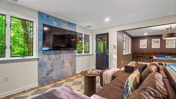Smart TV, fireplace, video games