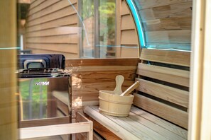 Sauna - 7BR Fully Renovated Home w/ Hot Tub, Mini Golf. Sleeps 18! (McGaheysville)