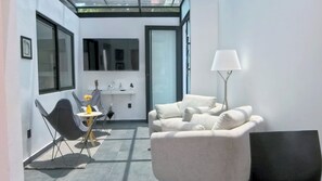 Smart TV, books - New PrivateLoft +Terrace in Coyoacan. Close to FridaKahlo Museums and main plaza (Ciudad de México)
