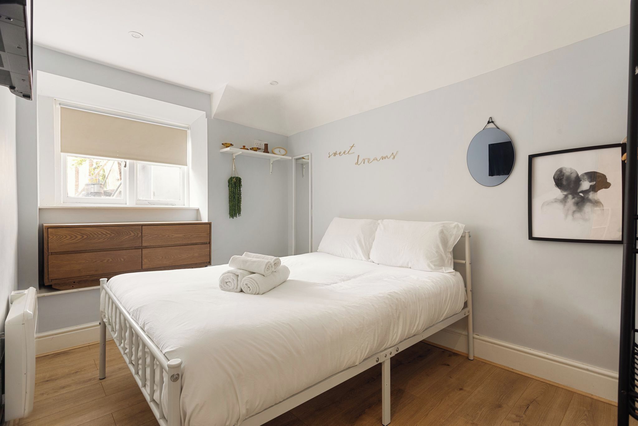 1 bedroom, iron/ironing board, free WiFi, bed sheets