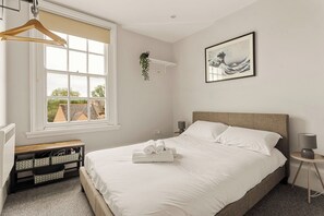 1 chambre, fer et planche à repasser, Wi-Fi gratuit, draps fournis