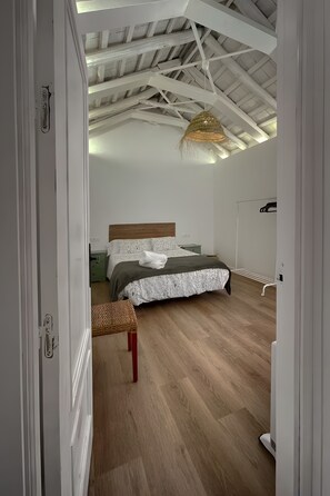 Room - Country House 'Casa En El Centro De Arahal' with Private Terrace, Wi-Fi and Air Conditioning (Arahal)