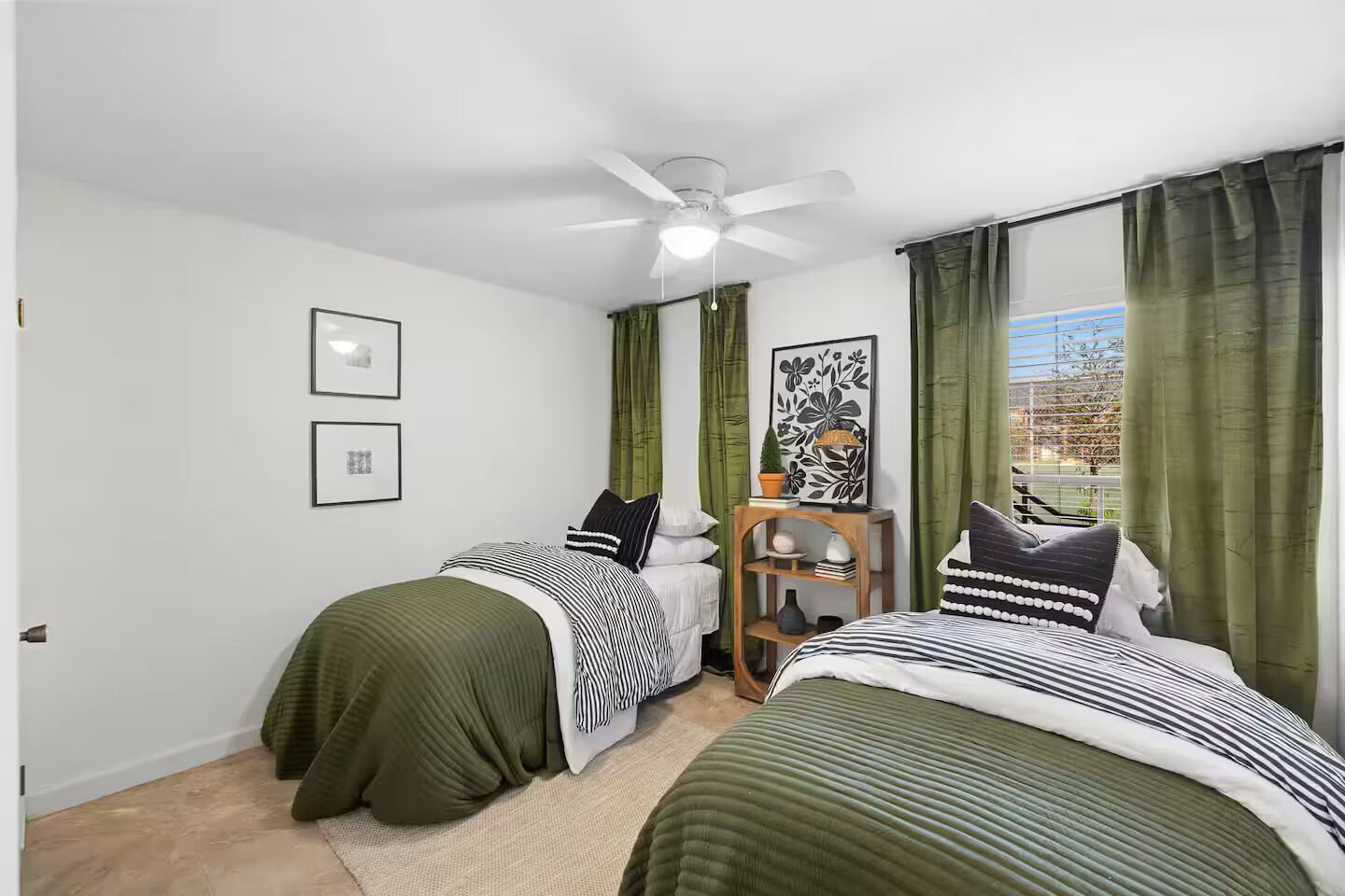 2 bedrooms, desk, iron/ironing board, free WiFi