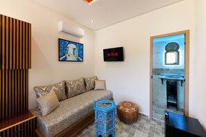 Superior kamer, 1 twee- of 2 eenpersoonsbedden, uitzicht op bergen | Woonruimte