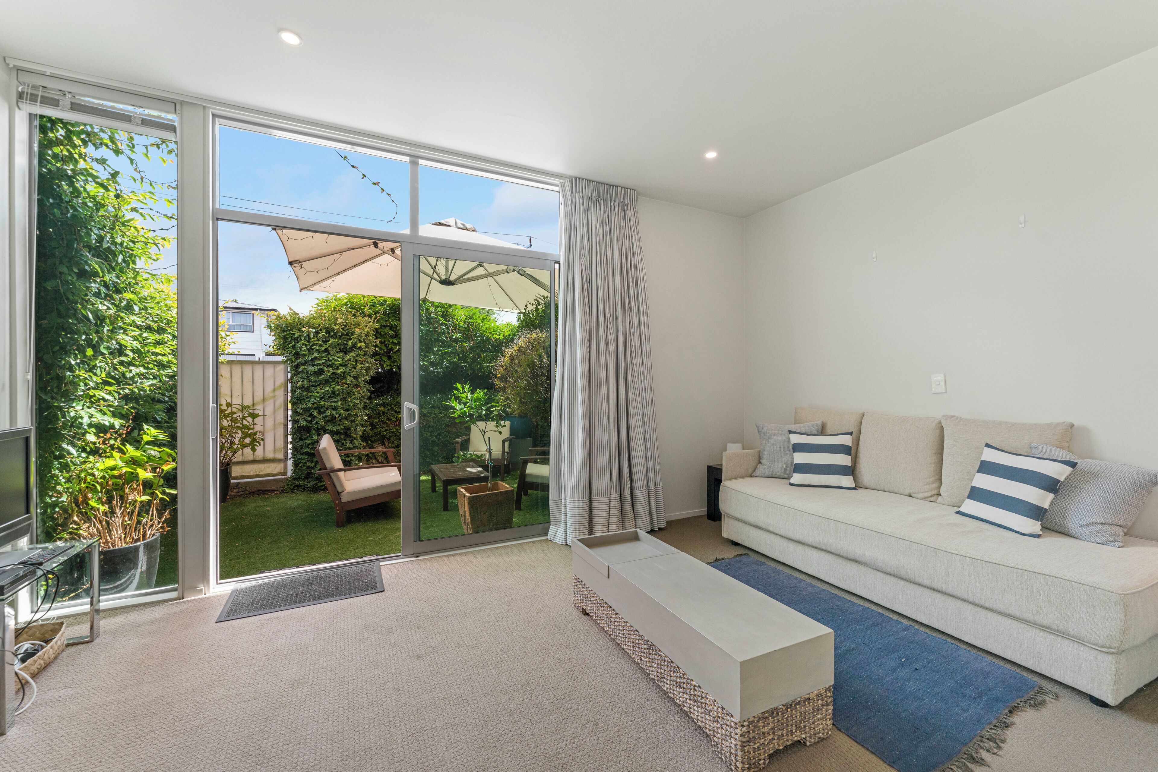 Riverlight Nook - Lake Taupo Holiday Home