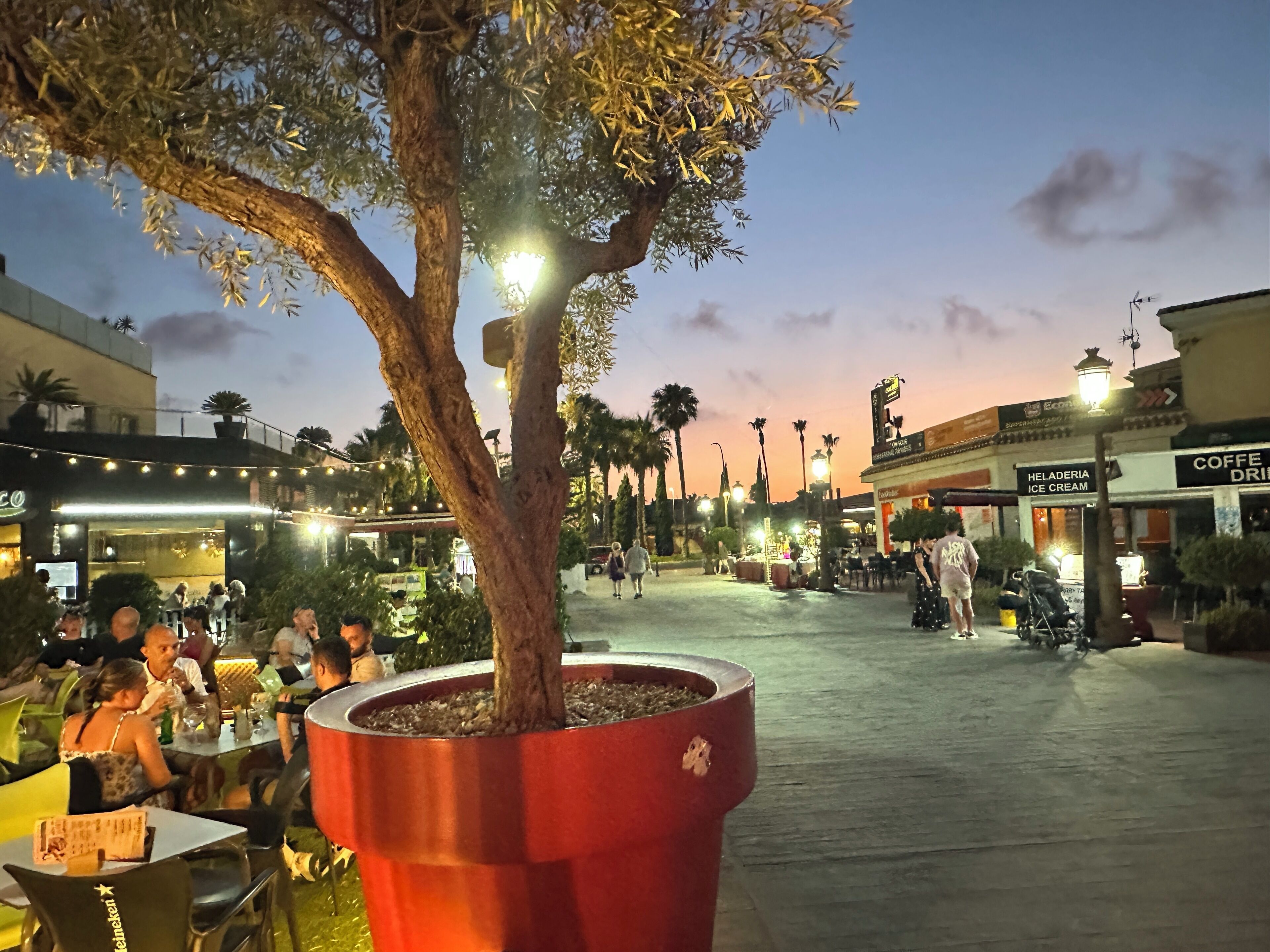 Outdoor dining