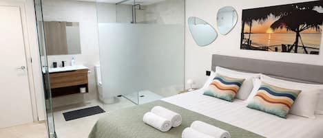 2 chambres, fer et planche Ă repasser, Wi-Fi, draps fournis