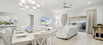NEW Luxury Build w/ Massage Chair & Saltwater Pool