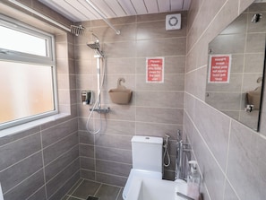 Shower - JMG House (West Bromwich)