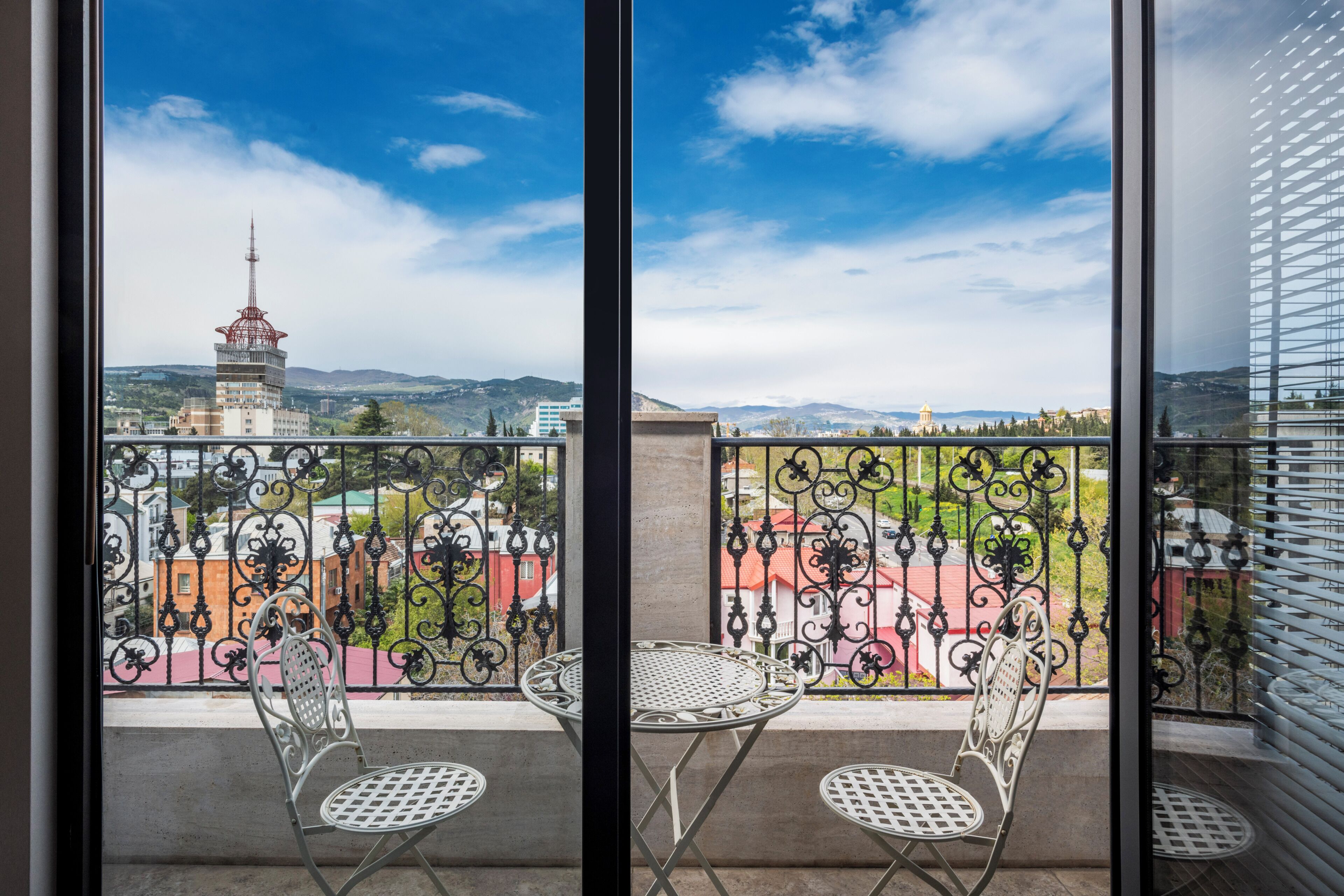 Phòng Suite Executive | Hiên