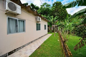 Villa | Property grounds - Casa Aconchegante na Gamboa - GAR003 (Garopaba)