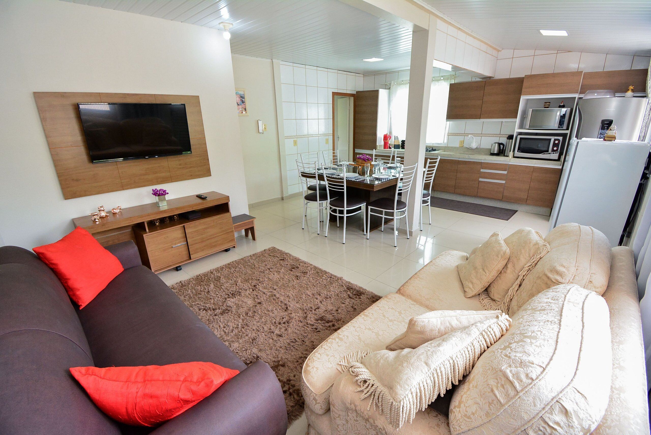 Villa | Vardagsrum | Tv