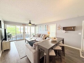 TV - Lakefront Vibes – Waterfront Pool! (Osage Beach)