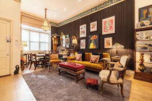 Interior - Paddington 9-Bed 17-Guest Massive House w/Patio (London)