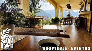 Outdoor dining - Casa Terejatzin (Tepoztlan)