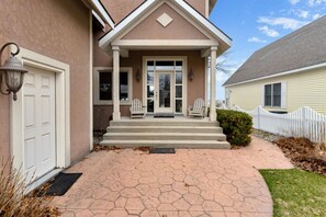 Exterior - Sand Point Villa | Mediterranean Beachfront (Pigeon)