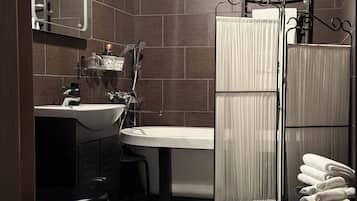 Comfort appartement, meerdere bedden, toegankelijk voor rolstoelgebruikers, keuken | Badkamer | Gratis toiletartikelen, een haardroger, handdoeken, zeep