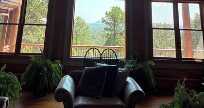 Luxury Log Cabin - Family Resort - West Little Rock - AMAZING
Little Rock