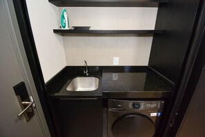 Apartment | Interior - Studio em frente a UFSC e HU - 625A (Florianópolis)