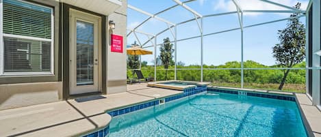 Apartment (5 Bedrooms) | Front of property